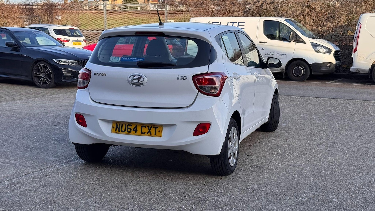 Used Hyundai i10 2014 for sale - 77737712: Photo 9