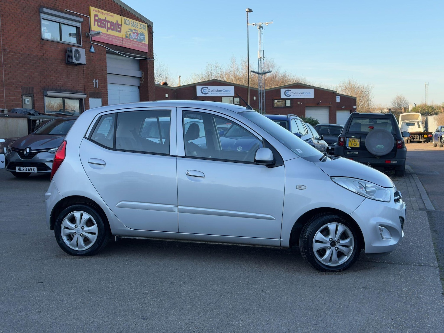 Used Hyundai i10 2014 for sale - 77978003: Photo 6