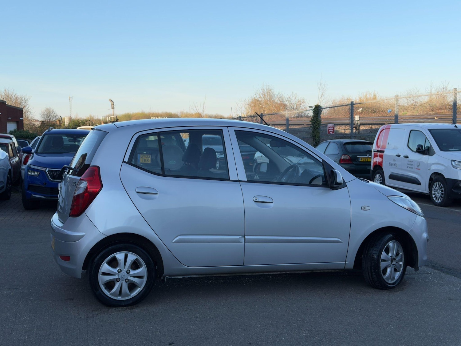 Used Hyundai i10 2014 for sale - 77978003: Photo 7