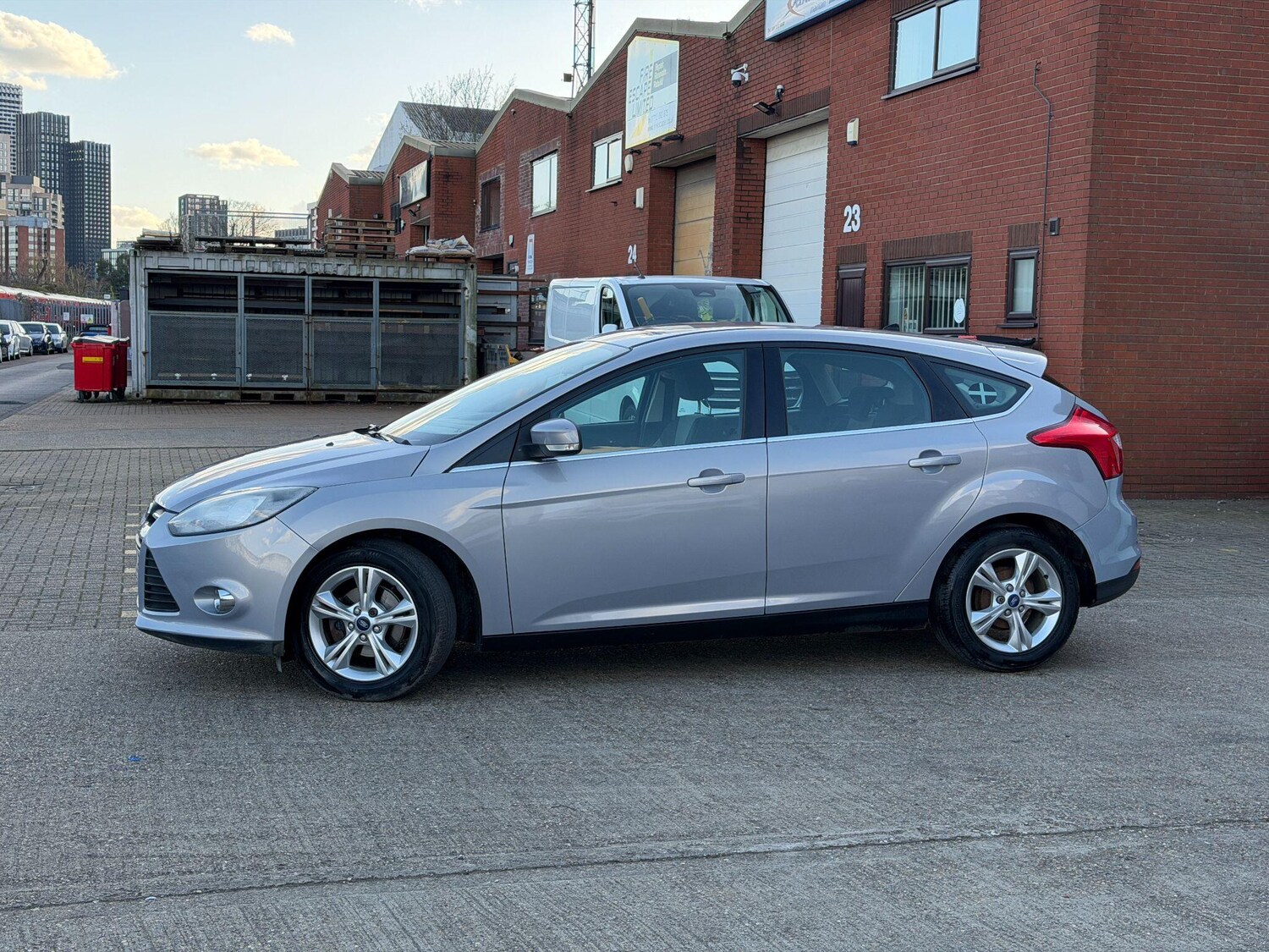 Used Ford Focus for sale - 77892958: Photo 13