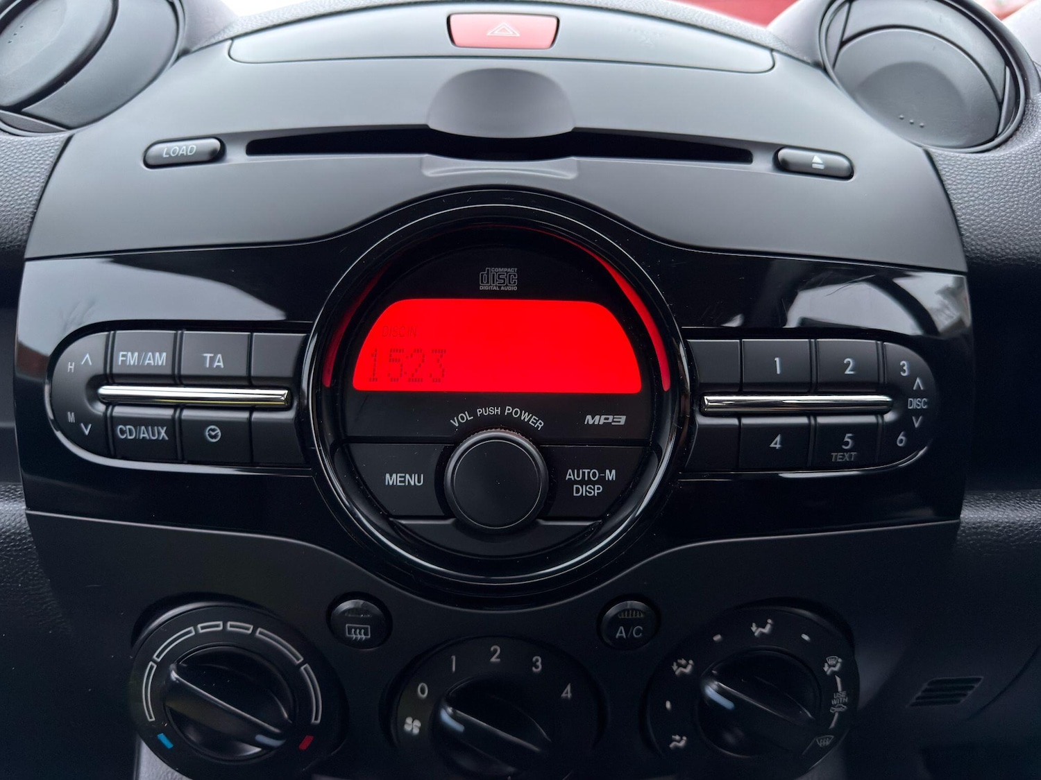 Used Mazda Mazda2 2010 for sale - 76964733: Photo 21