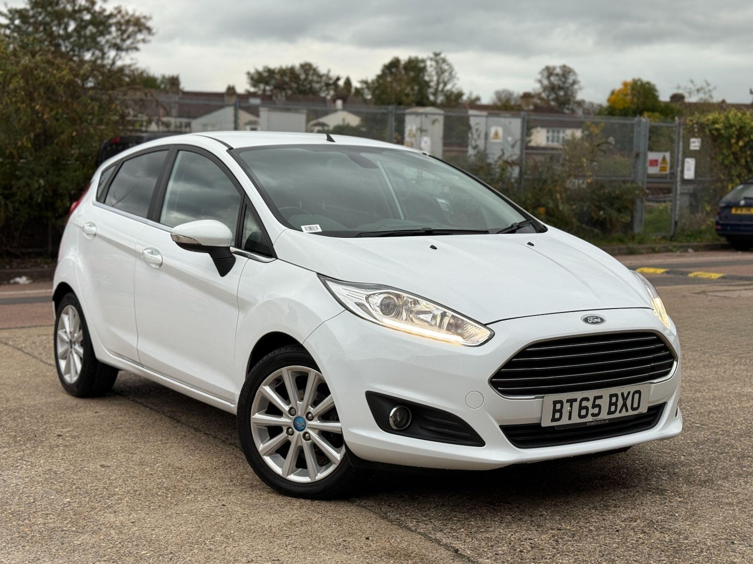Used Ford Fiesta 2015 for sale - 76295593: Photo 2