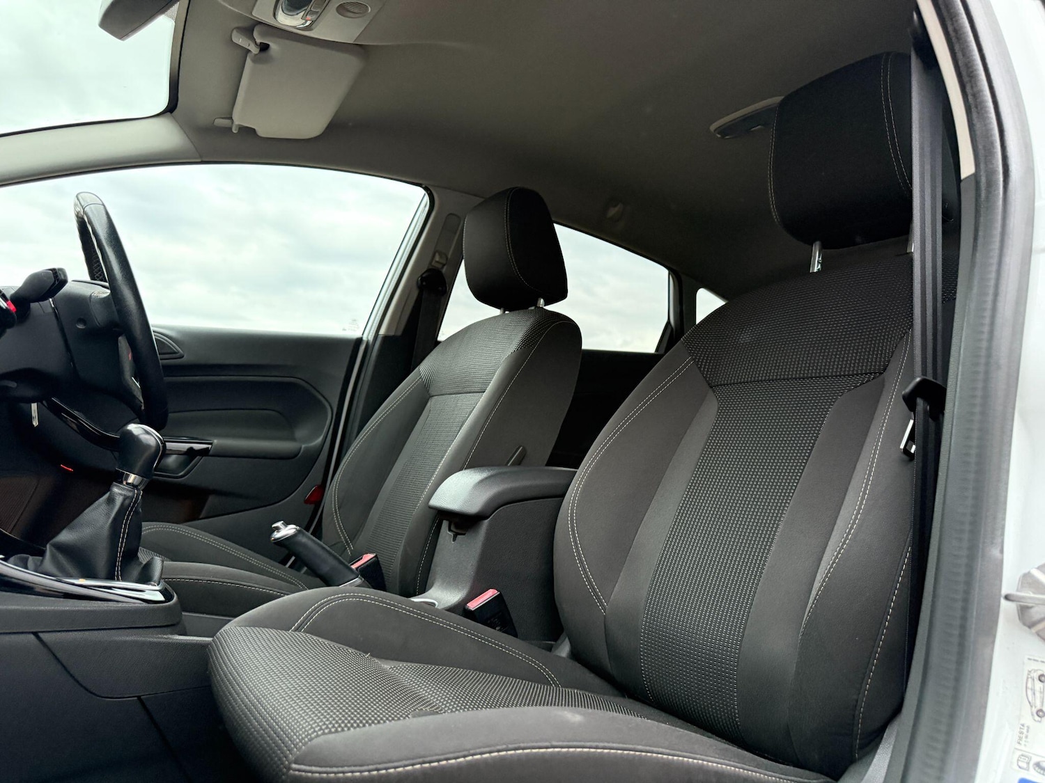 Used Ford Fiesta 2015 for sale - 76295593: Photo 21