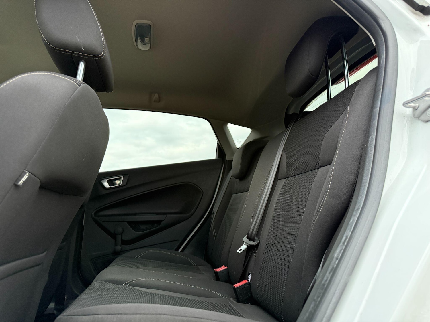Used Ford Fiesta 2015 for sale - 76295593: Photo 23