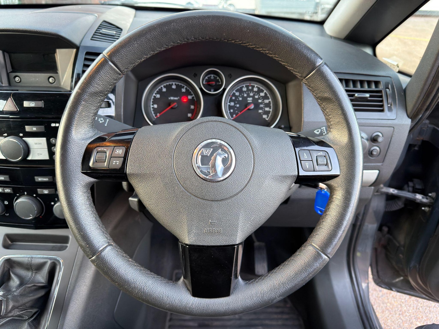 Used Vauxhall Zafira 2013 for sale - 77015381: Photo 22