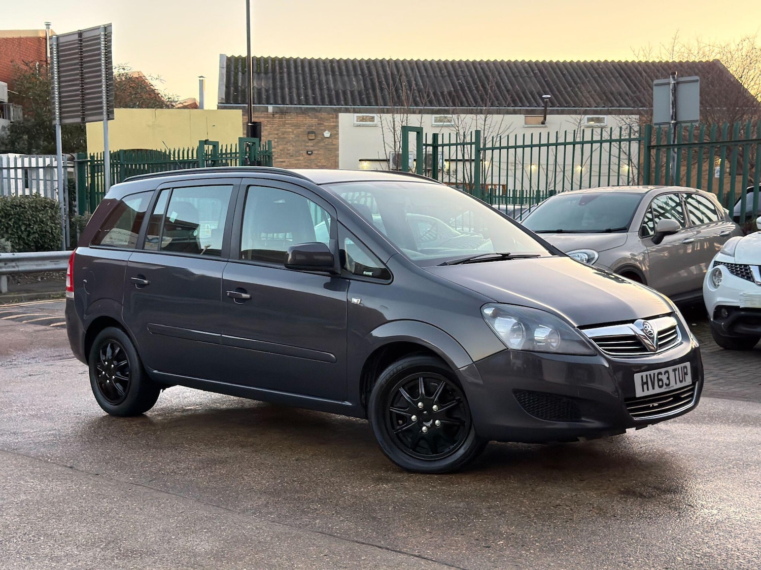 Used Vauxhall Zafira 2013 for sale - 77015381: Photo 3