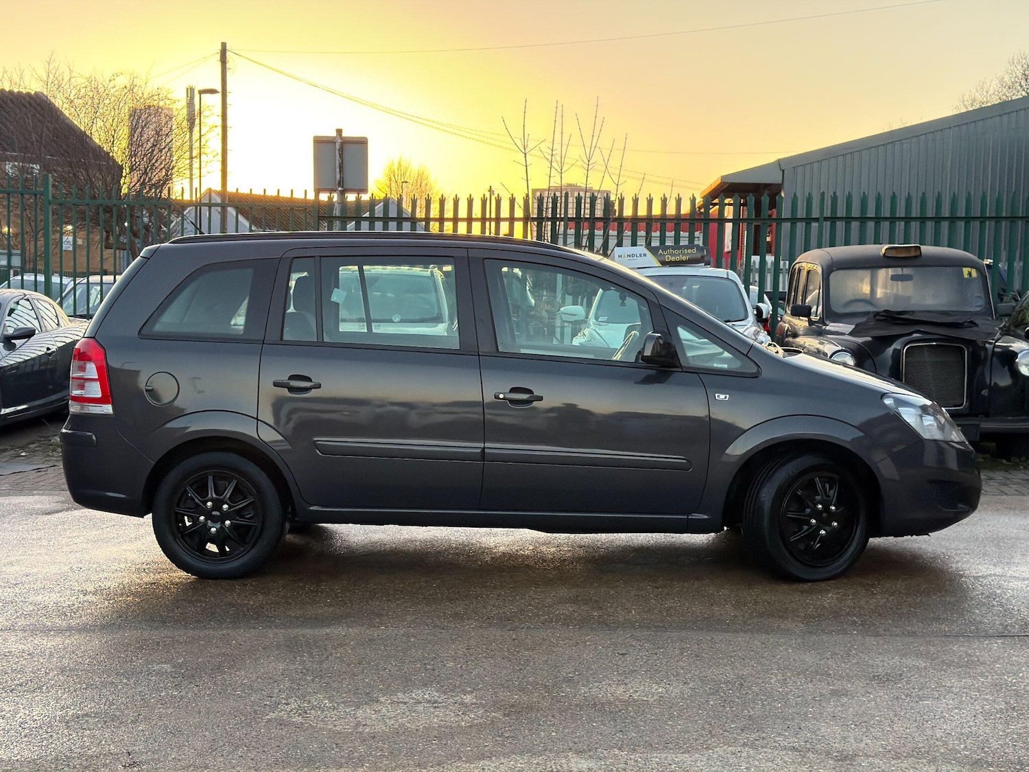 Used Vauxhall Zafira 2013 for sale - 77015381: Photo 5