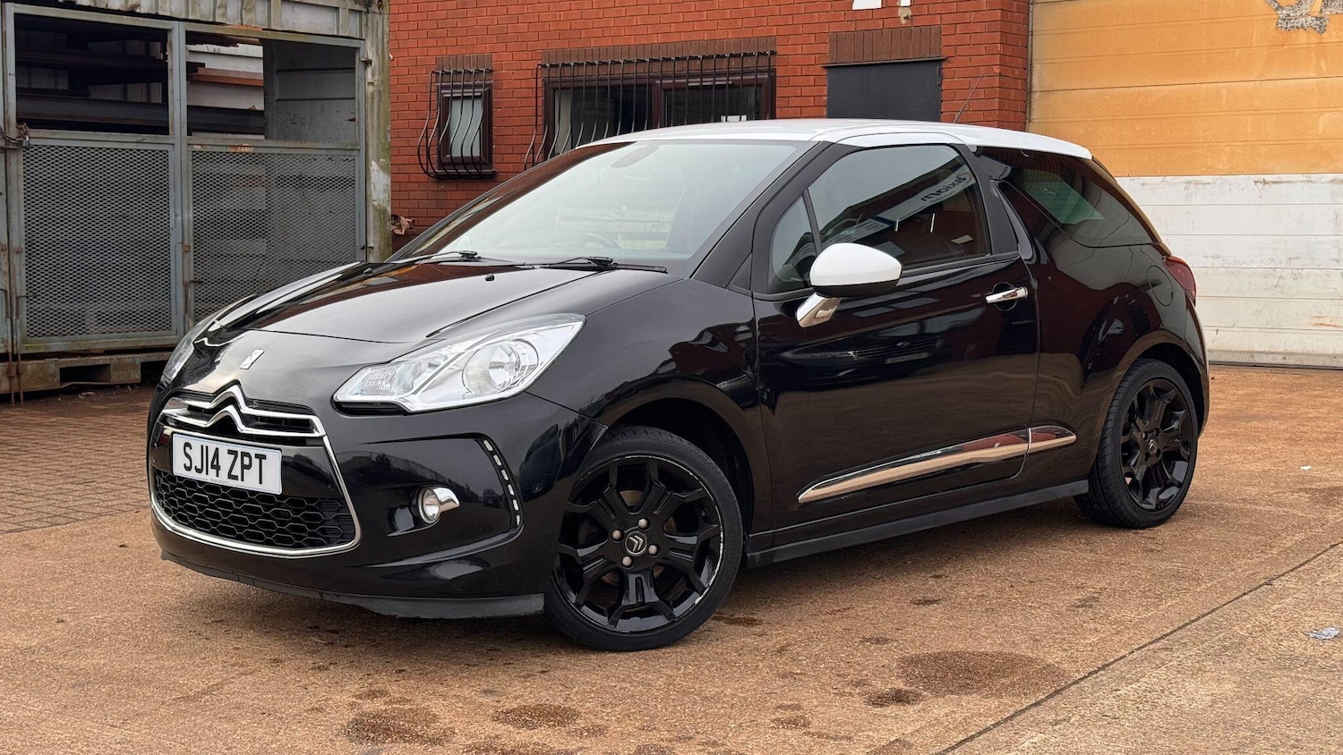 Used Citroen DS3 2014 for sale - 77585915: Photo 14