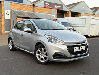 Used Peugeot 208 2016 for sale - 75543989: Photo
