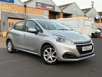 Used Peugeot 208 2016 for sale - 75543989: Photo