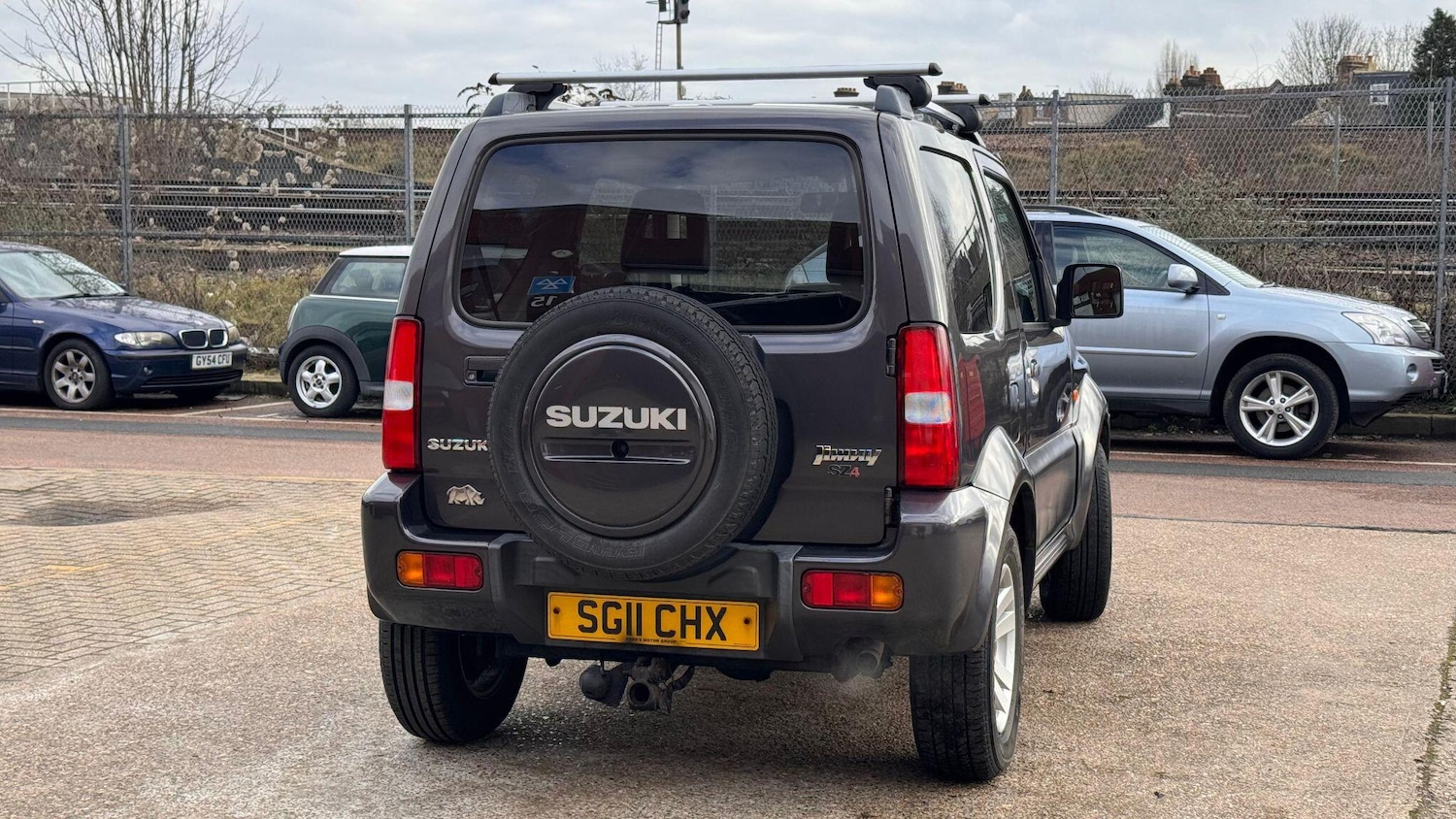 Used Suzuki Jimny 2011 for sale - 77940796: Photo 10