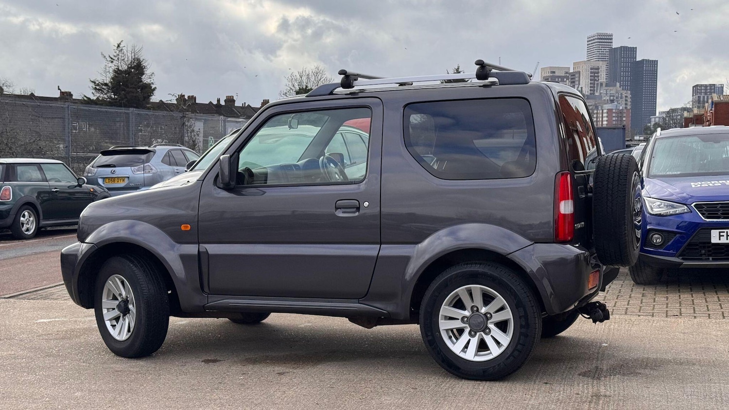 Used Suzuki Jimny 2011 for sale - 77940796: Photo 19