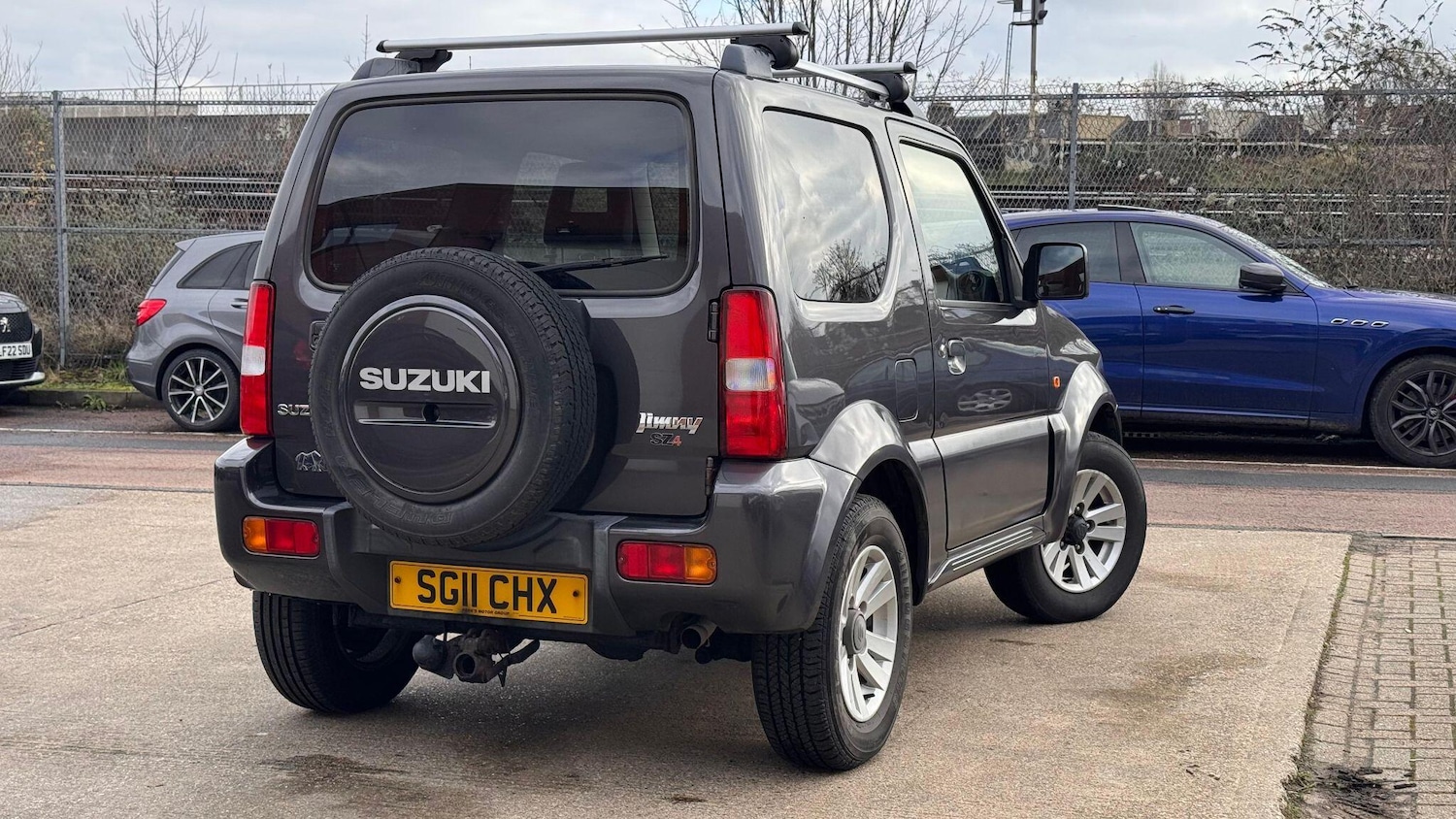 Used Suzuki Jimny 2011 for sale - 77940796: Photo 9