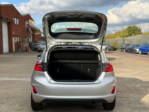 Used Ford Fiesta 2018 for sale - 76094875: Photo 23