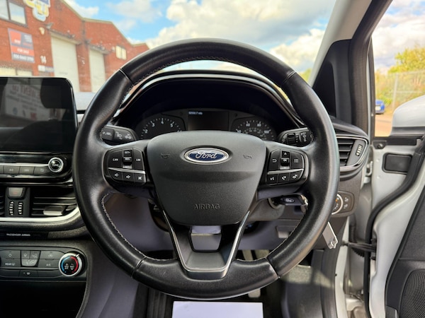 Used Ford Fiesta 2018 for sale - 76094875: Photo 28
