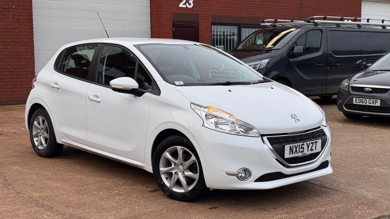 Used Peugeot 208 for sale - 77587340: Photo 1