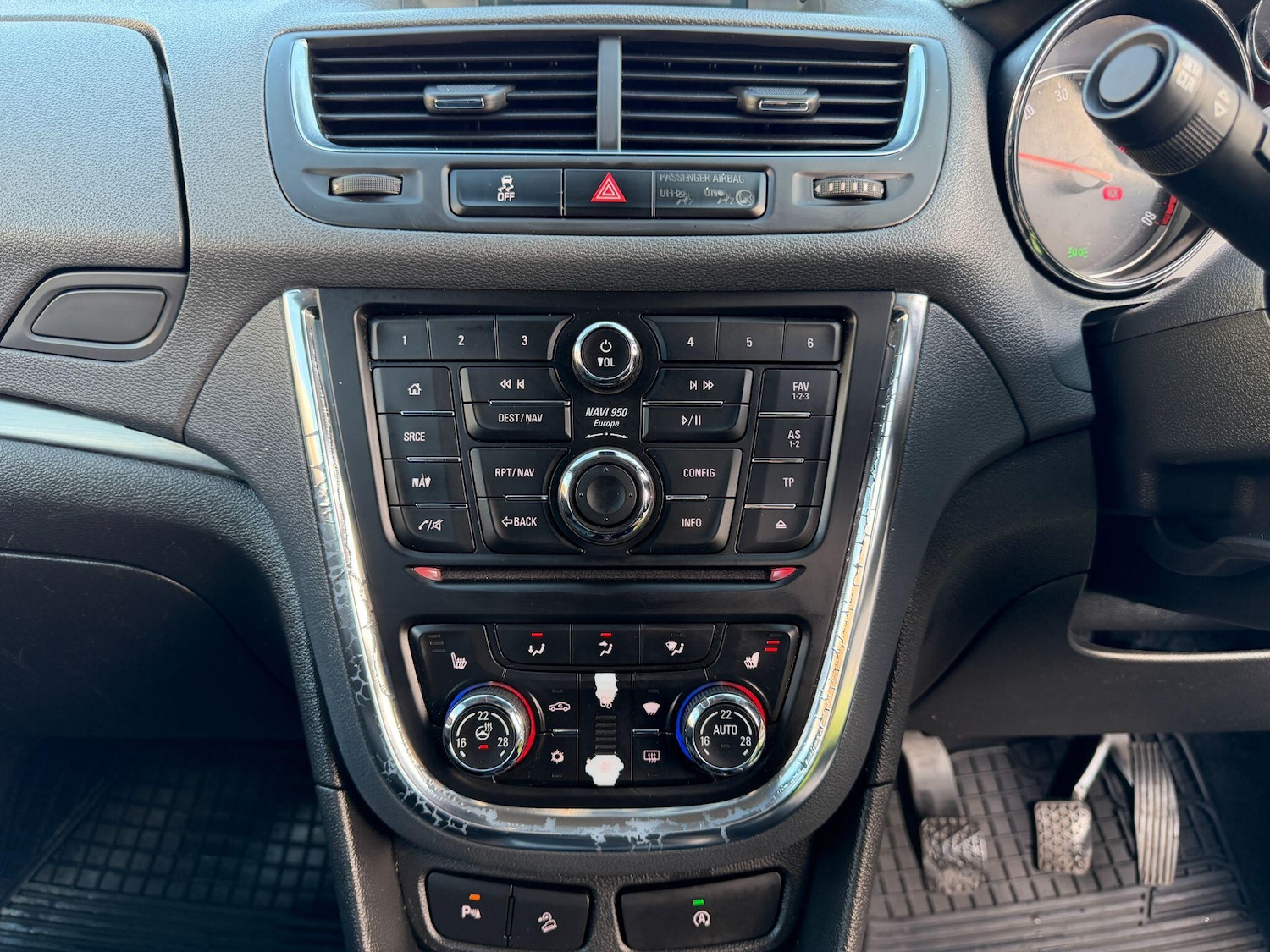 Used Vauxhall Mokka 2015 for sale - 77016303: Photo 28