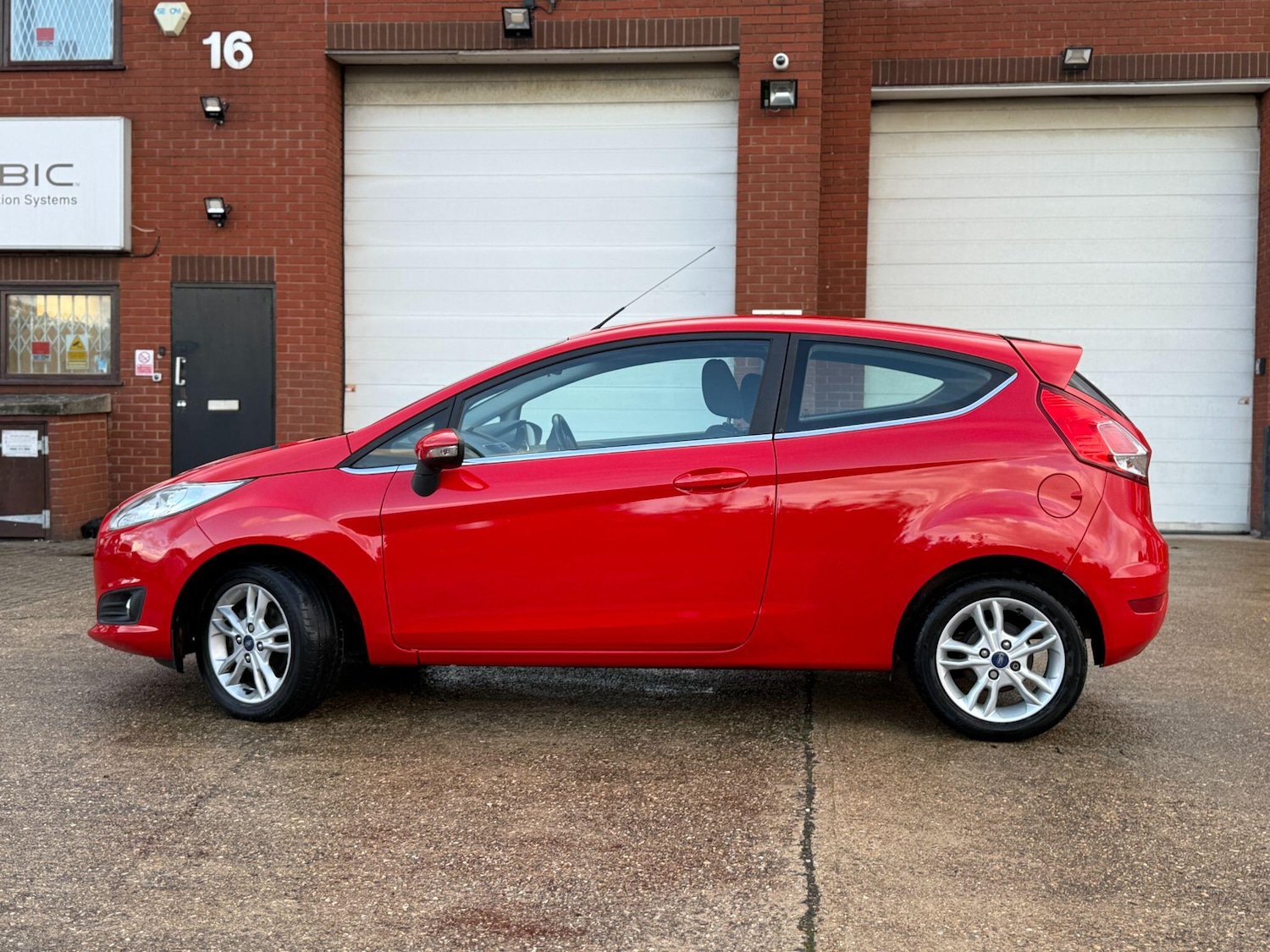 Used Ford Fiesta 2014 for sale - 76989484: Photo 17