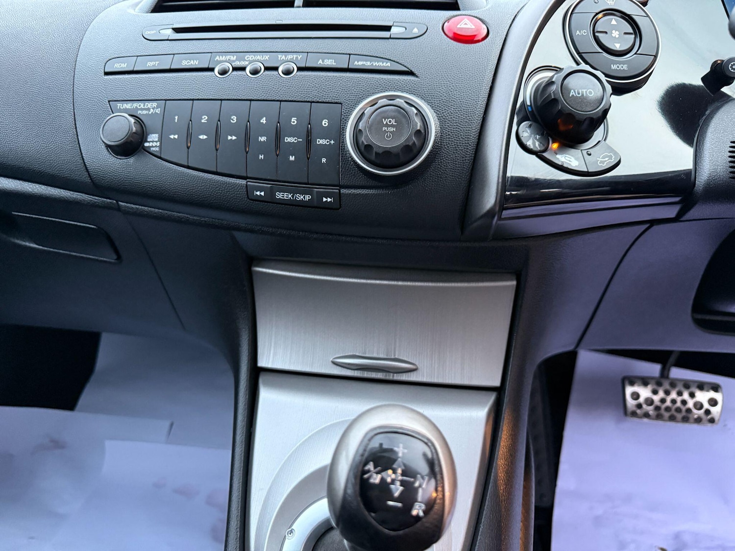 Used Honda Civic for sale - 76995677: Photo 29