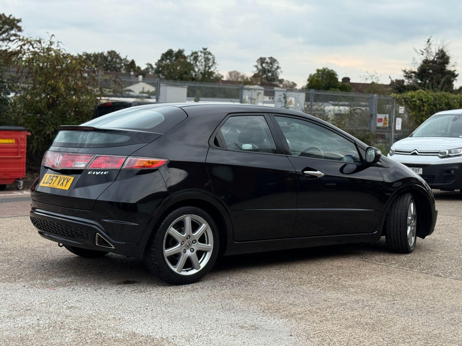 Used Honda Civic for sale - 76995677: Photo 8