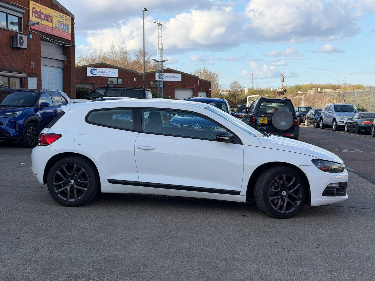 Used Volkswagen Scirocco 2010 for sale - 78046872: Photo 5