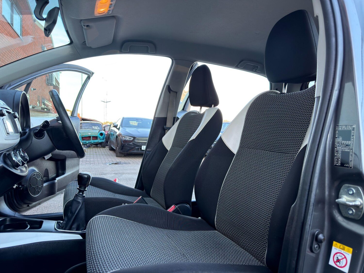 Used Toyota Yaris for sale - 77658565: Photo 16