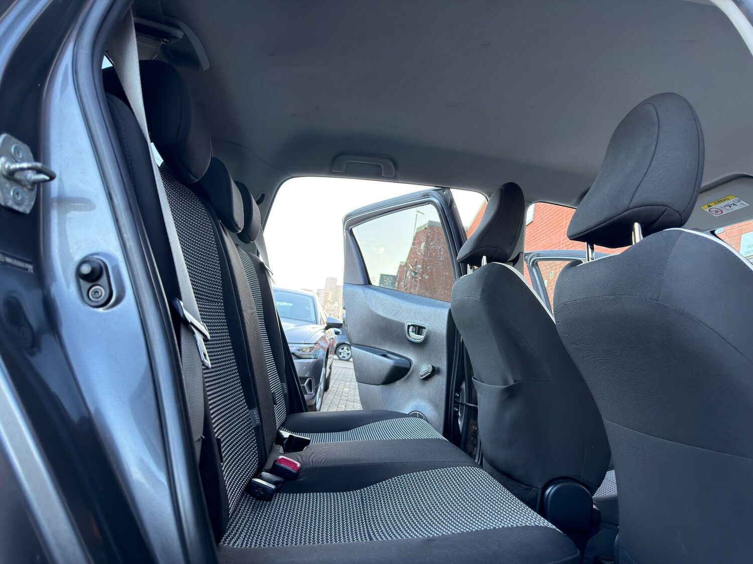 Used Toyota Yaris for sale - 77658565: Photo 18