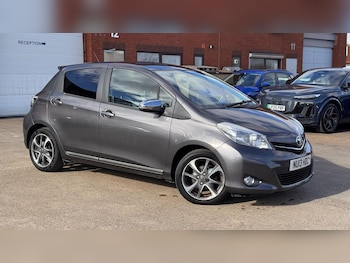 Used Toyota Yaris 2013 for sale - 77658565: Photo