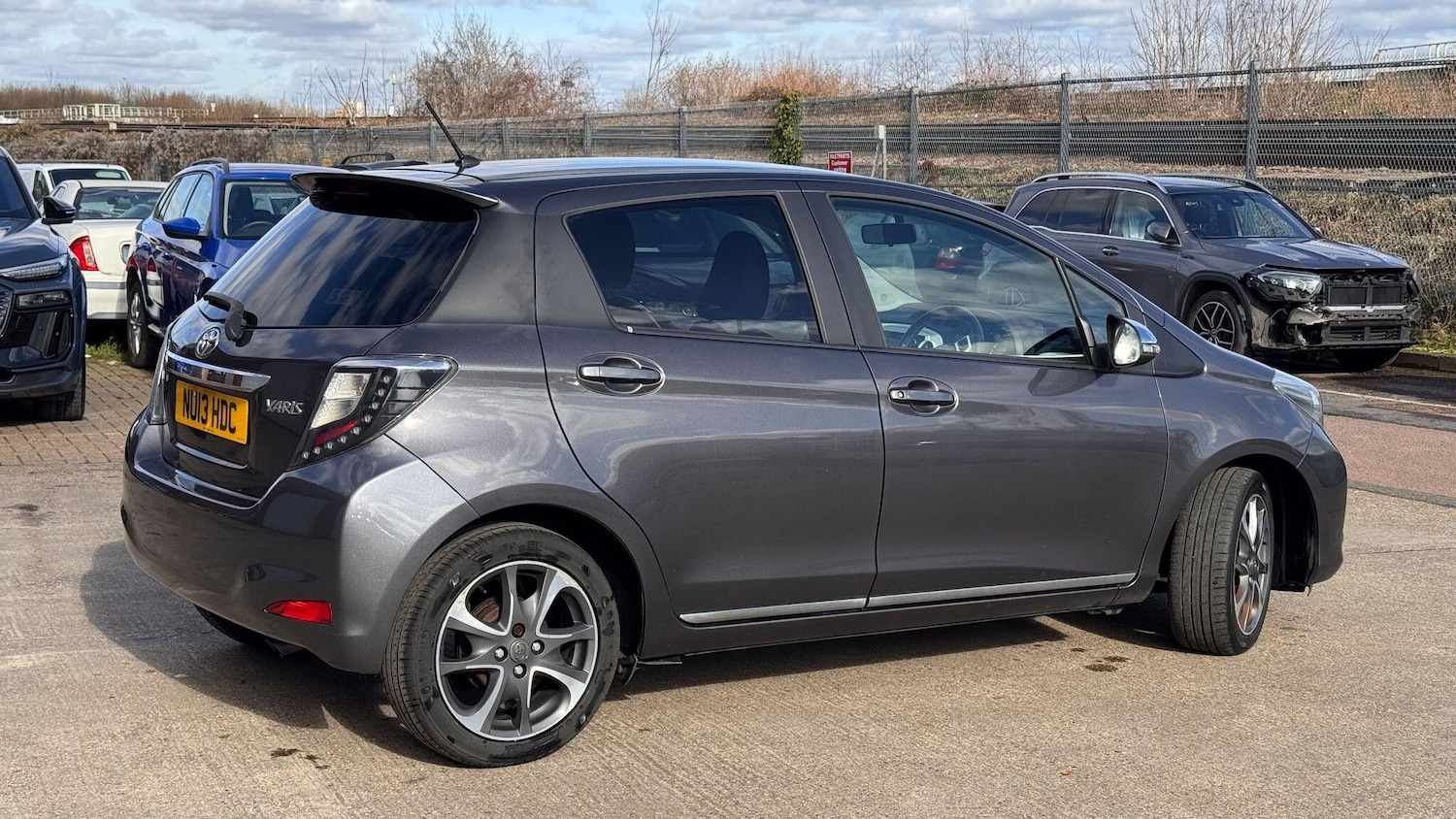 Used Toyota Yaris for sale - 77658565: Photo 6