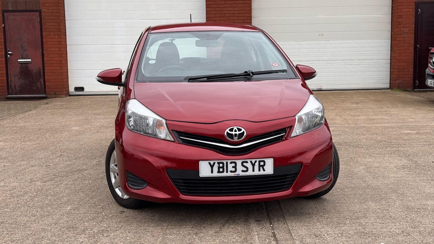 Used Toyota Yaris for sale - 77597830: Photo 3