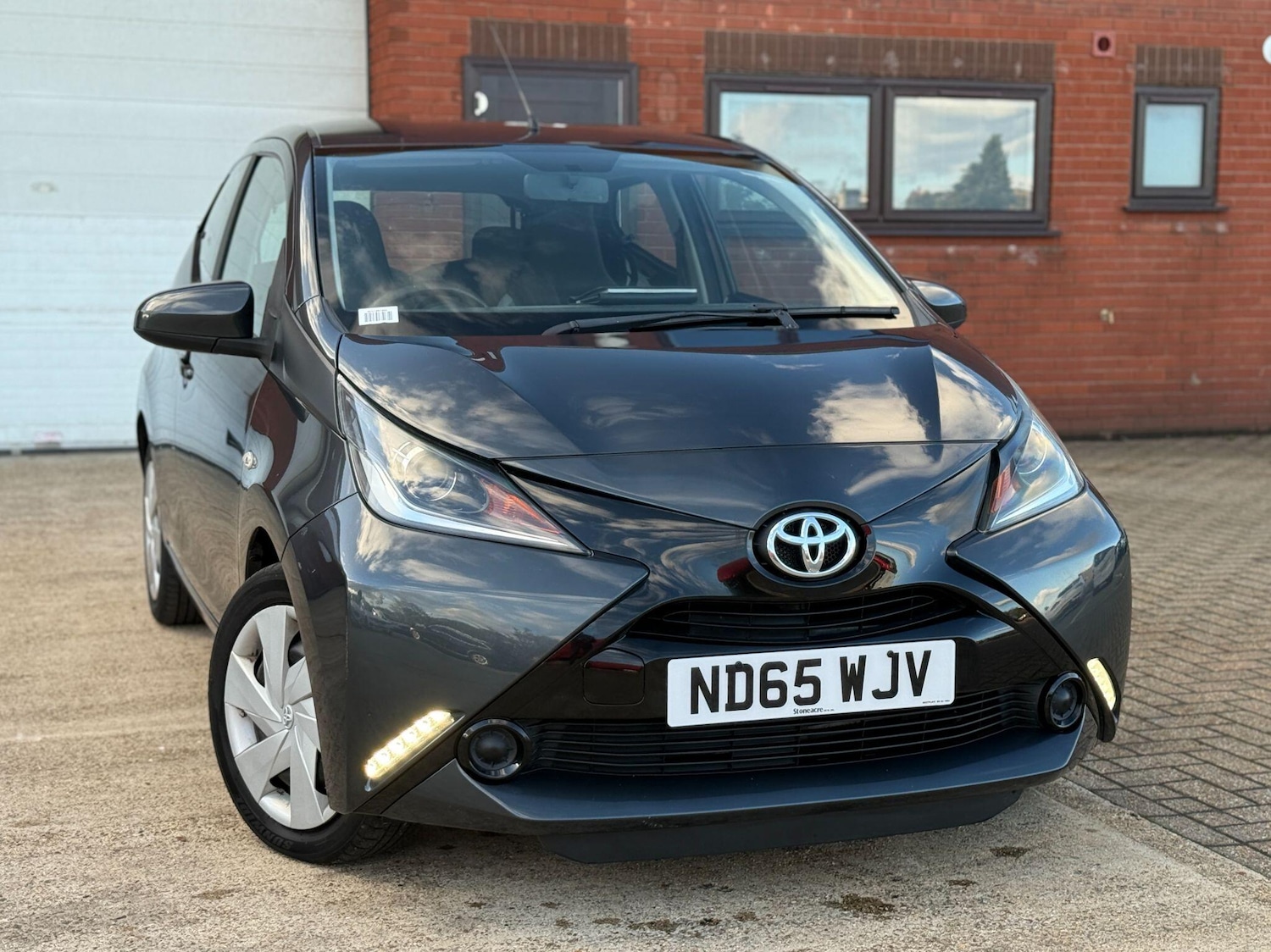 Used Toyota AYGO 2016 for sale - 76457422: Photo 1