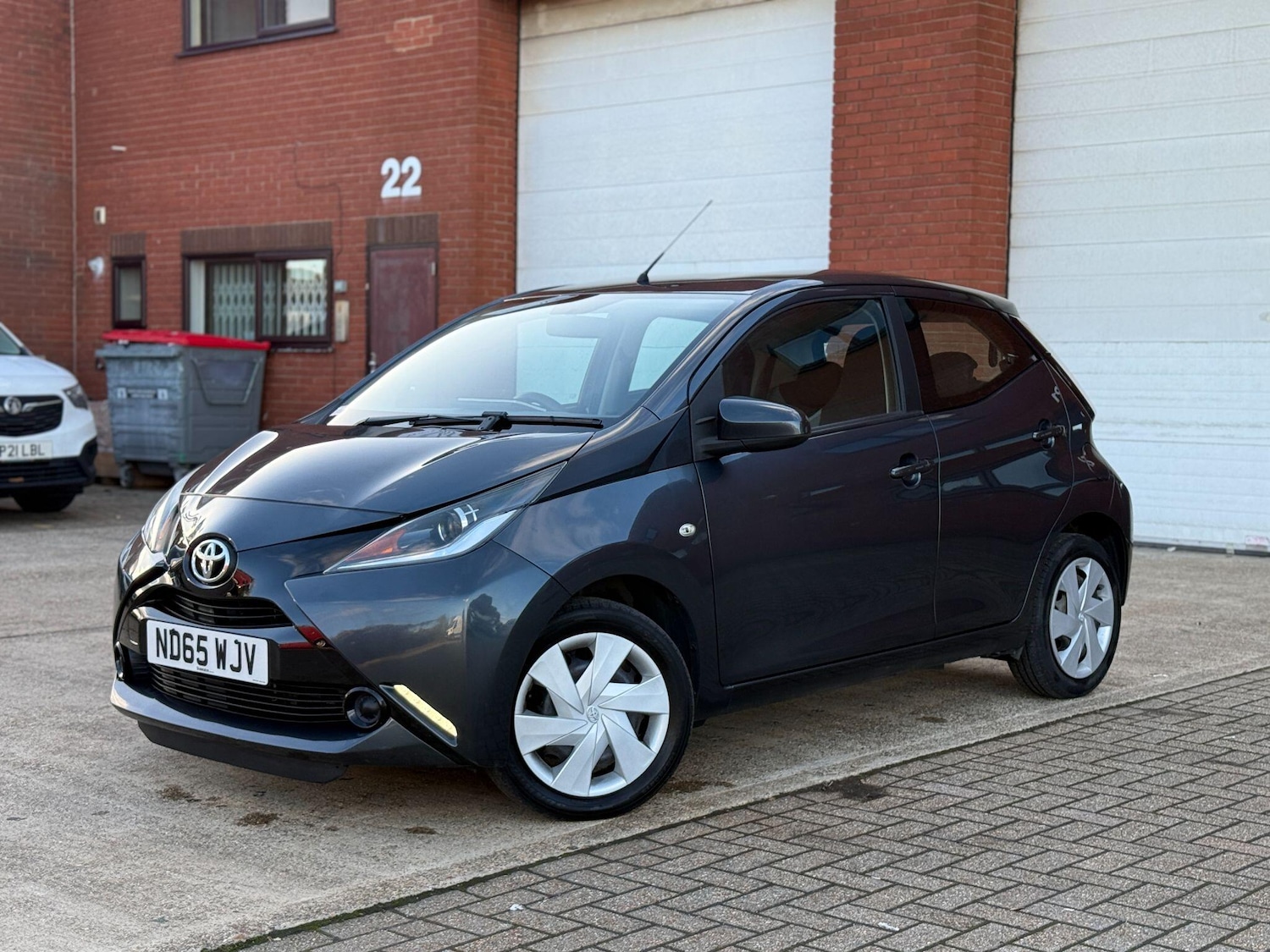 Used Toyota AYGO 2016 for sale - 76457422: Photo 15
