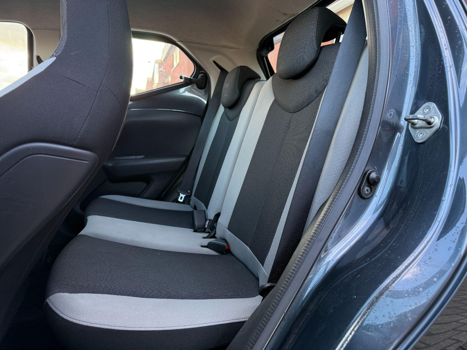 Used Toyota AYGO 2016 for sale - 76457422: Photo 24