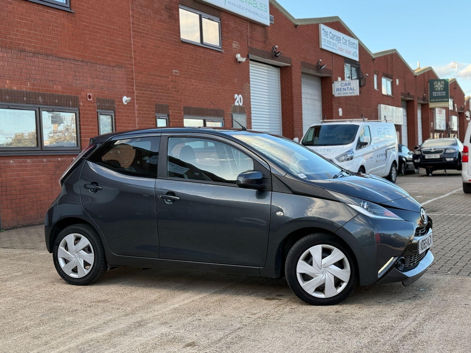 Used Toyota AYGO 2016 for sale - 76457422: Photo 5