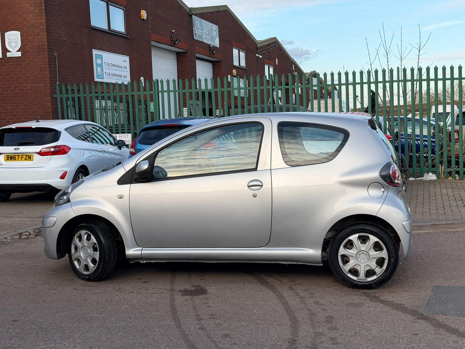 Used Toyota AYGO for sale - 78033948: Photo 12