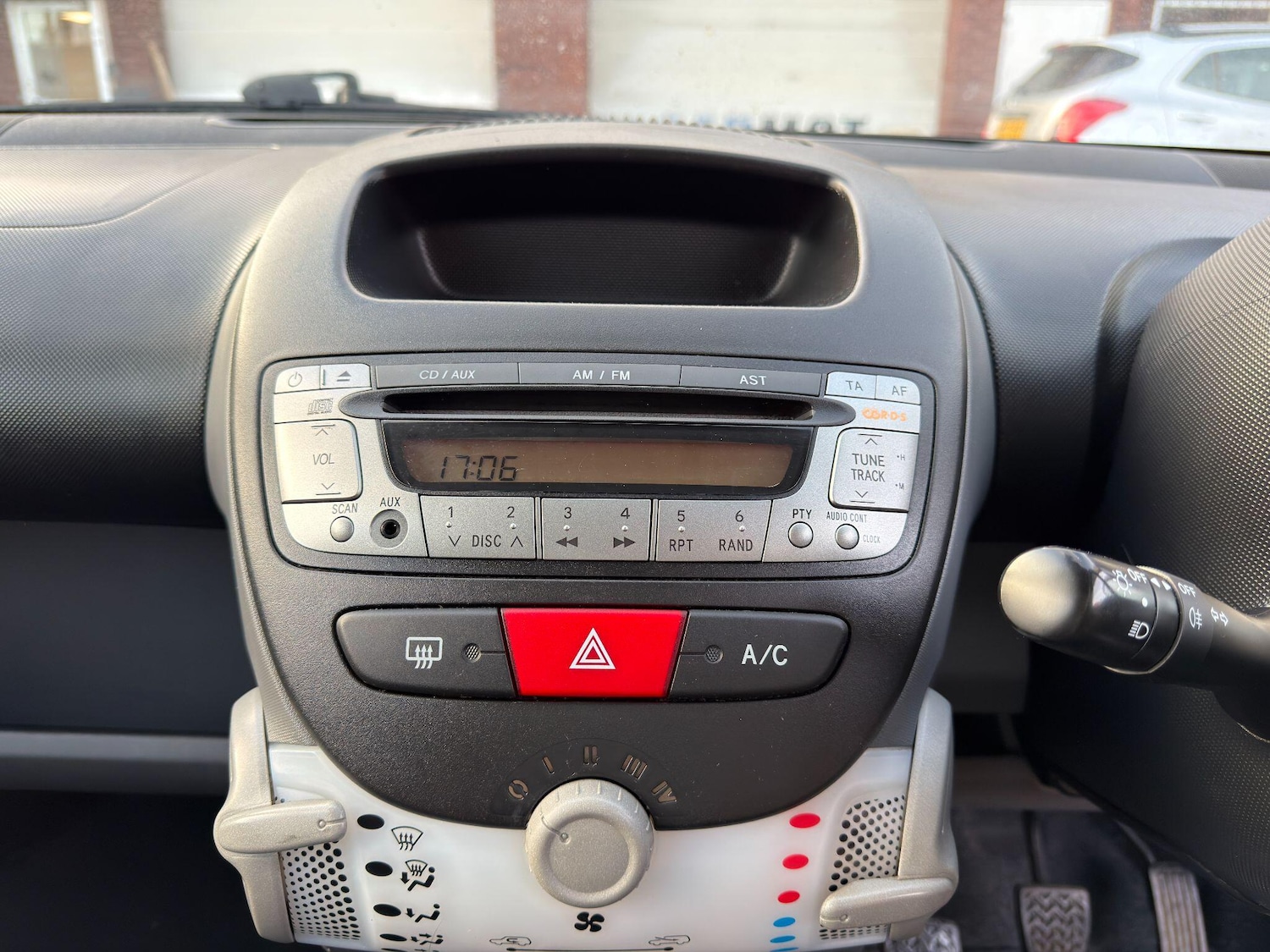 Used Toyota AYGO for sale - 78033948: Photo 19