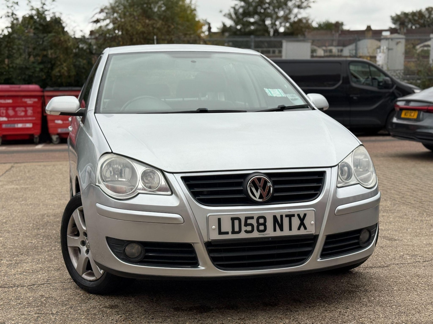 Used Volkswagen Polo 2008 for sale - 76283150: Photo 1