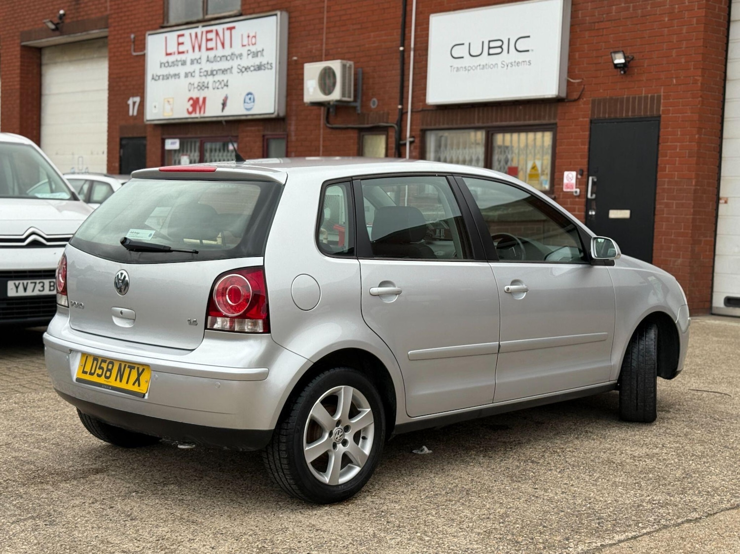 Used Volkswagen Polo 2008 for sale - 76283150: Photo 11