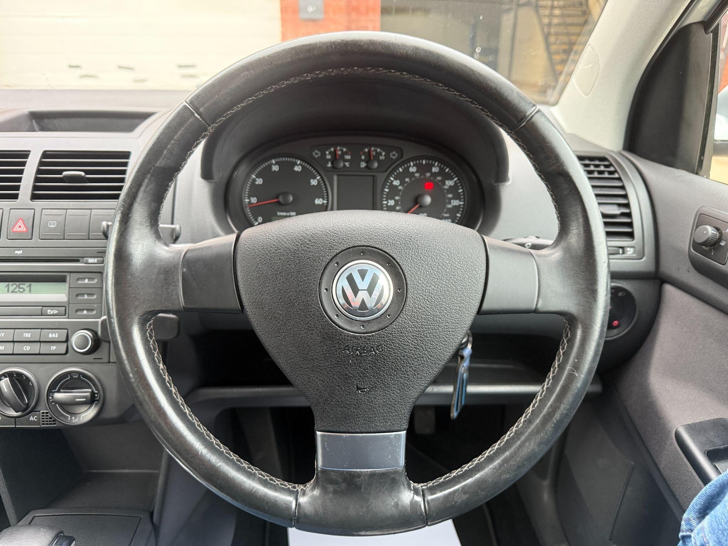 Used Volkswagen Polo 2008 for sale - 76283150: Photo 30
