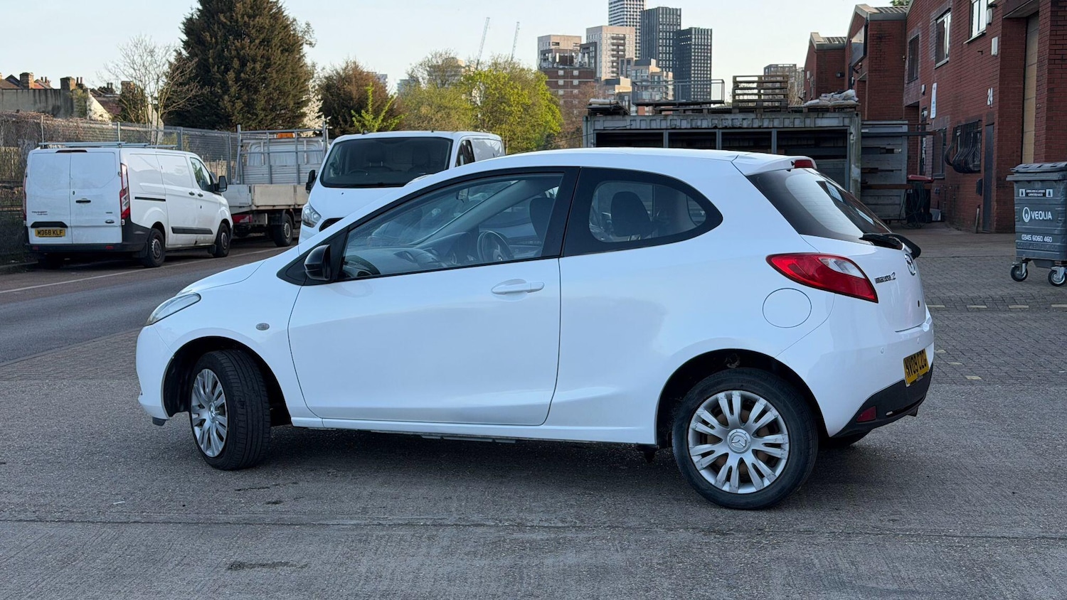 Used Mazda Mazda2 2009 for sale - 78184590: Photo 15
