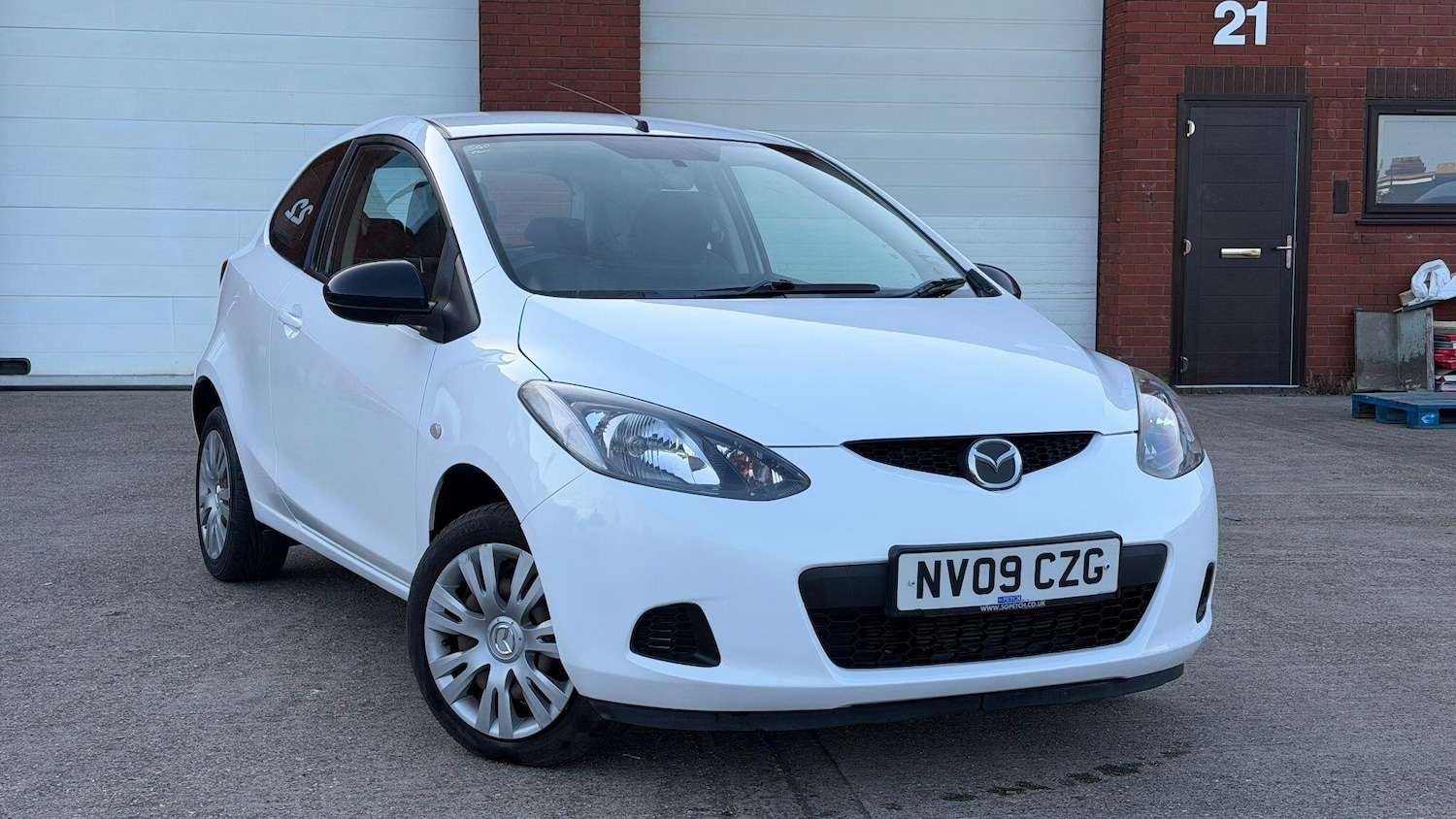 Used Mazda Mazda2 2009 for sale - 78184590: Photo 3