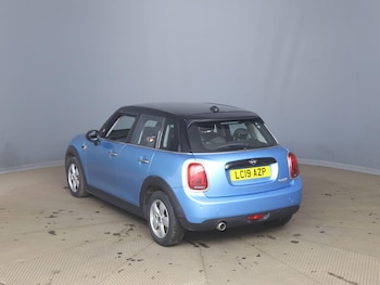 Used MINI Hatch 2019 for sale - 78231028: Photo