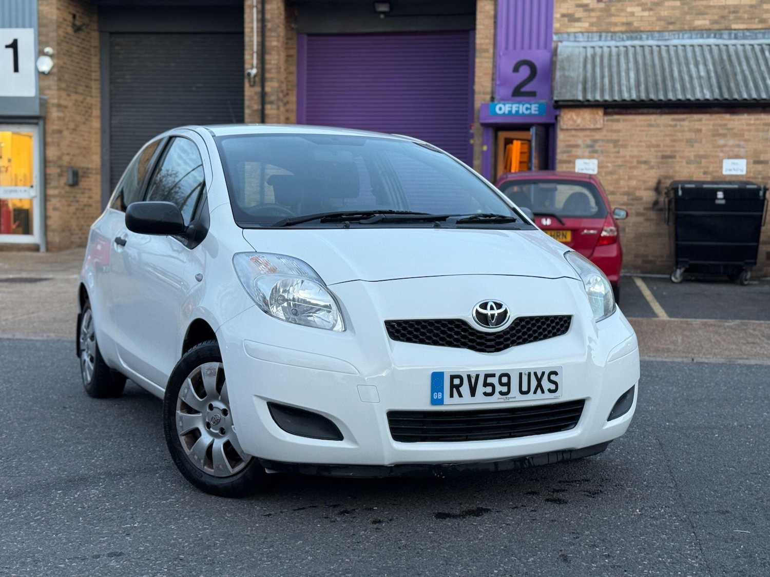 Used Toyota Yaris for sale - 76473148: Photo 3