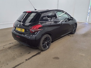 Used Peugeot 208 2017 for sale - 78843235: Photo