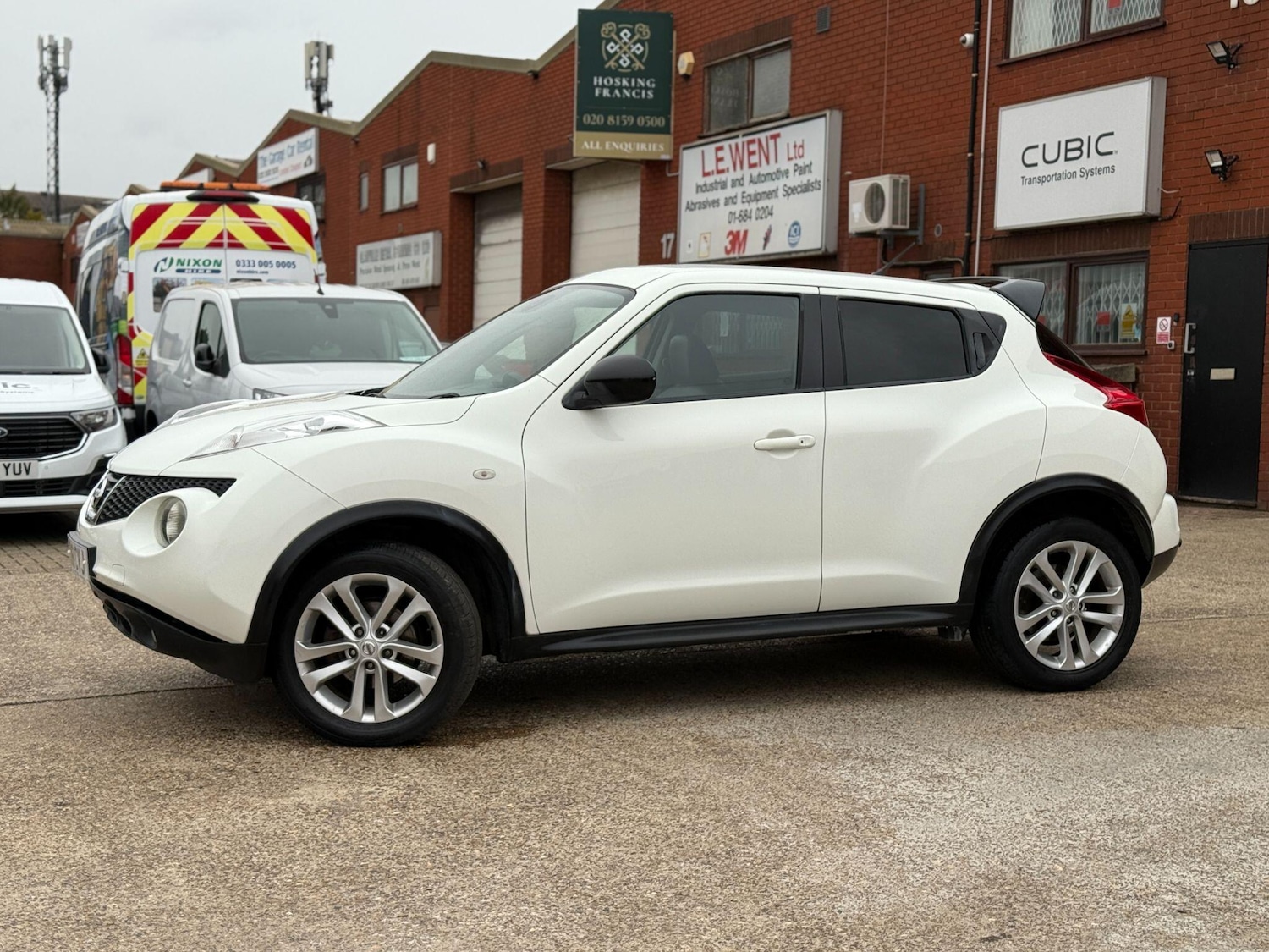 Used Nissan Juke 2011 for sale - 76381141: Photo 17