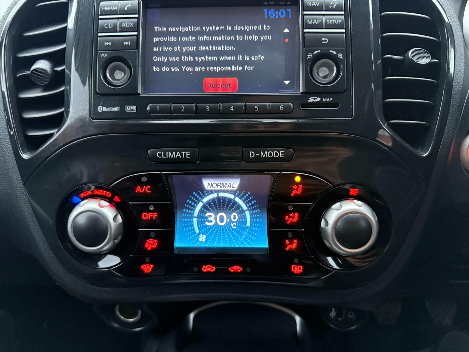 Used Nissan Juke 2011 for sale - 76381141: Photo 28