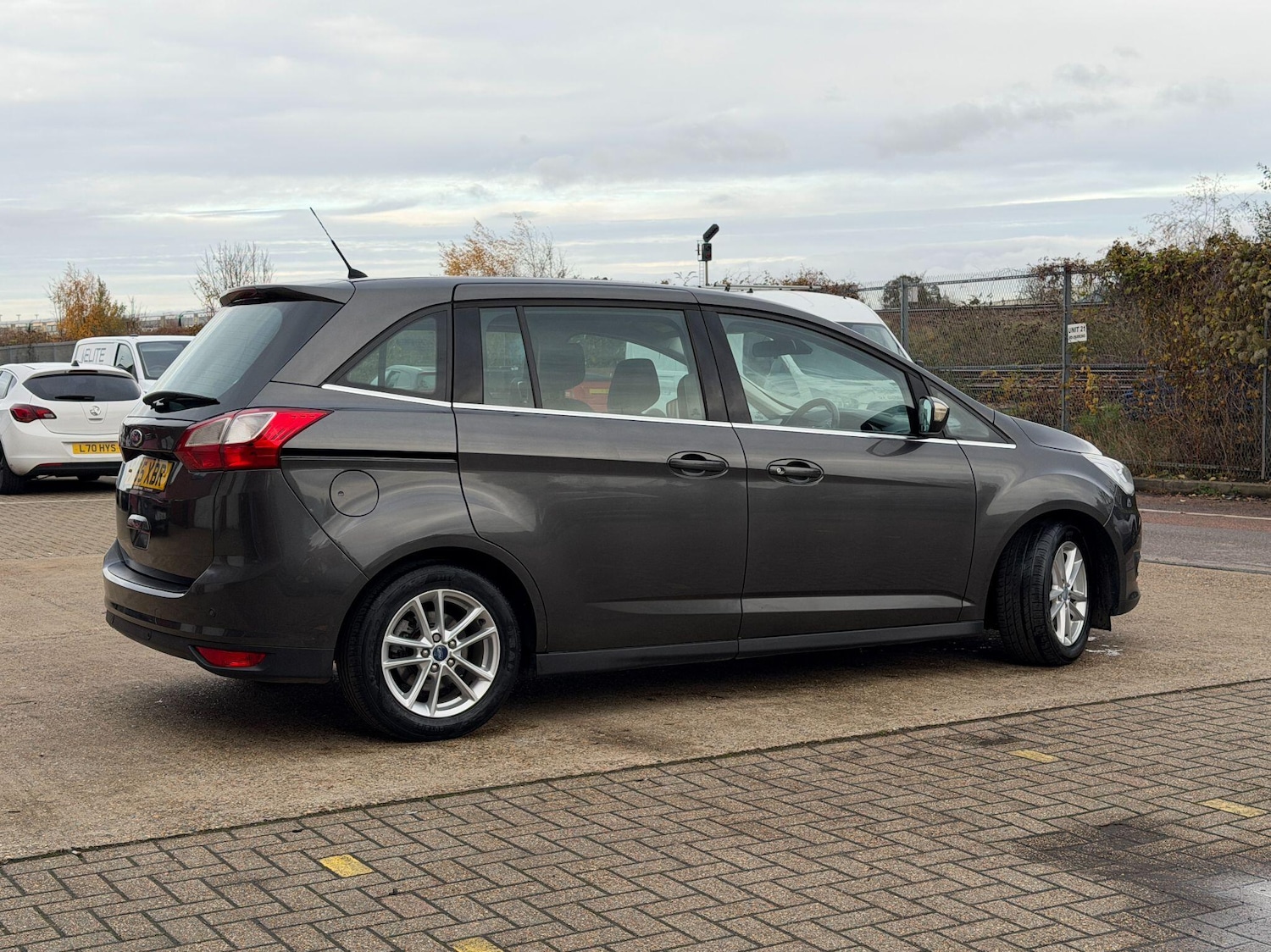 Used Ford Grand C-Max 2015 for sale - 76850466: Photo 8