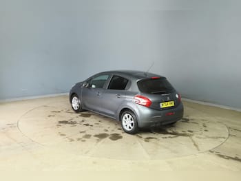 Used Peugeot 208 2014 for sale - 79874507: Photo
