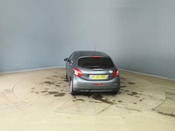 Used Peugeot 208 2014 for sale - 79874507: Photo