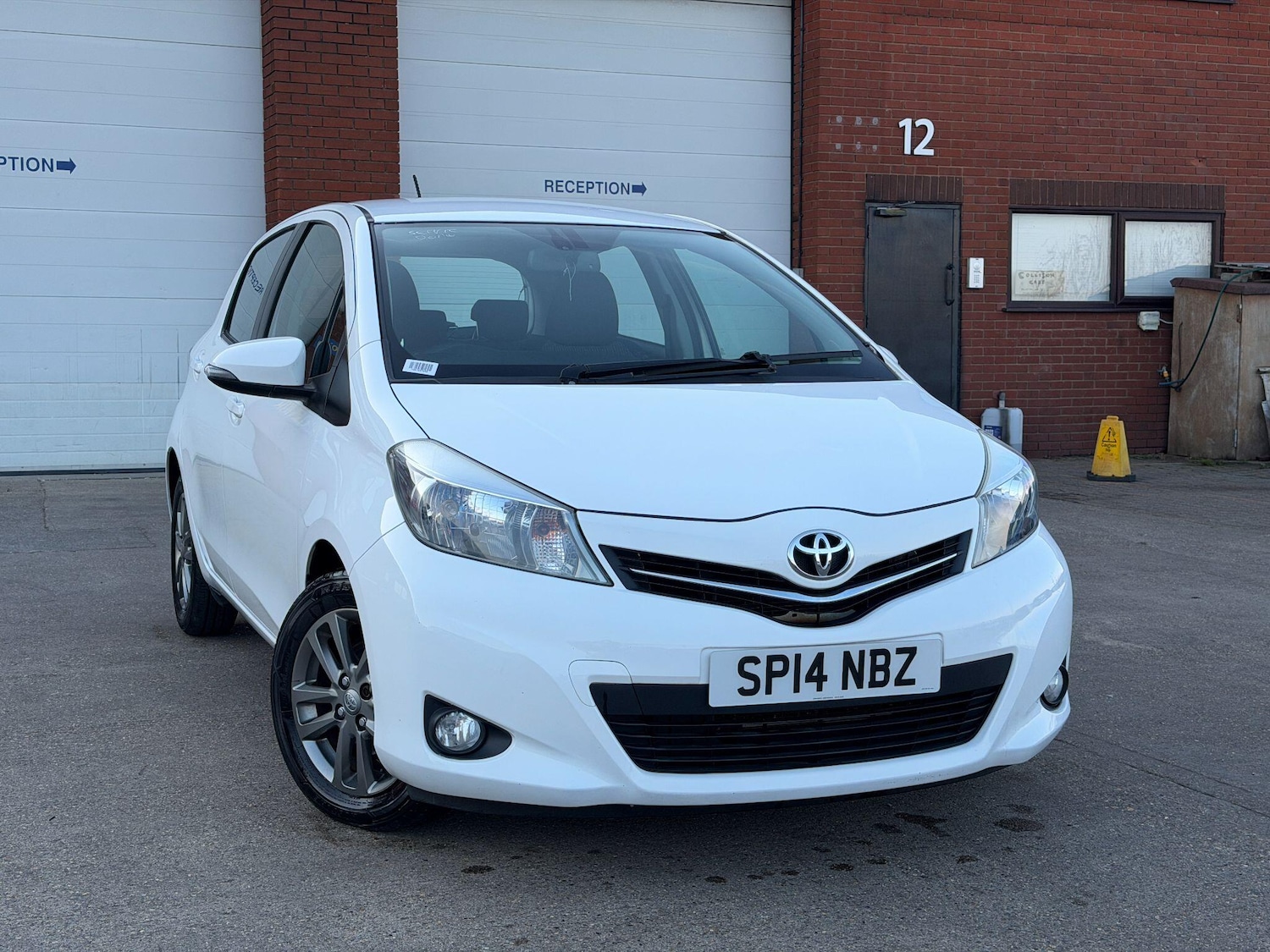 Used Toyota Yaris for sale - 77958019: Photo 3